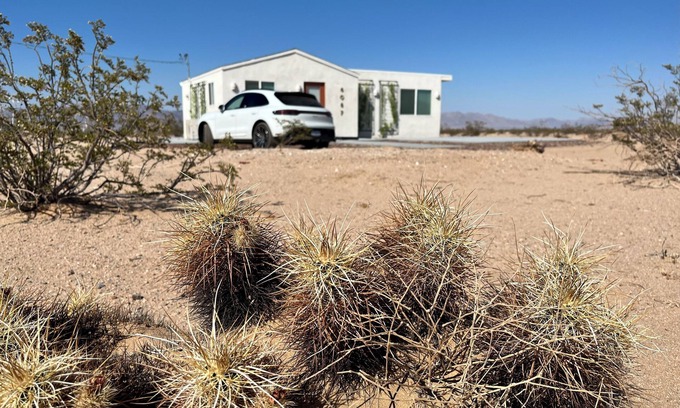 Wonder Valley Casa | Bienvenido a esta encantadora casita ubicada solo 8 minutos Parque Joshua Tree.