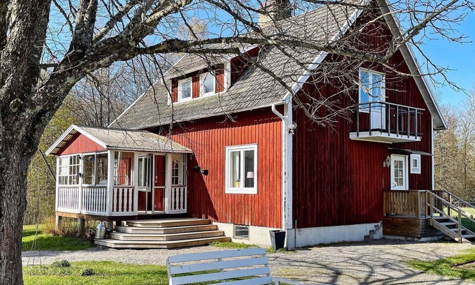 Almeboda Casa | 5 person holiday home in ÄLMEDBODA