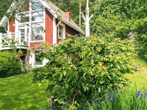 Floda Casa | 5 person holiday home in FLODA-By Traum