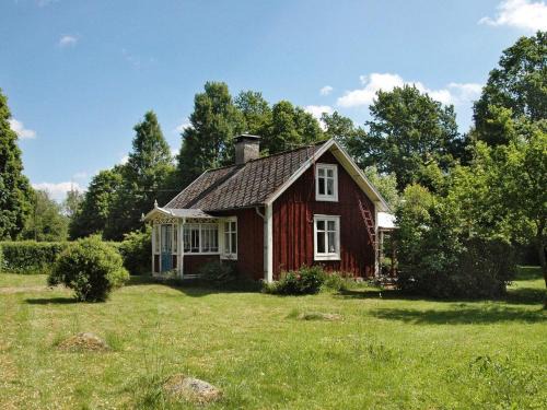 Kalvsvik Casa | 5 person holiday home in KALVSVIK