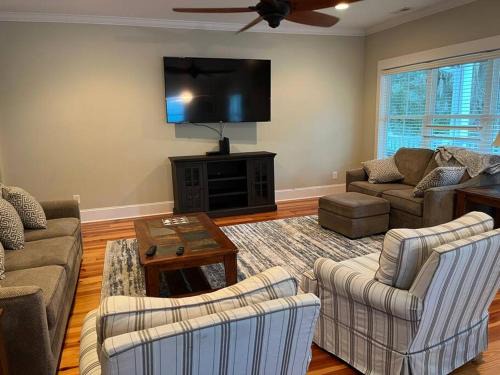 North Litchfield Beach Casa | 5 Star Home Away from Home Beach & Golf