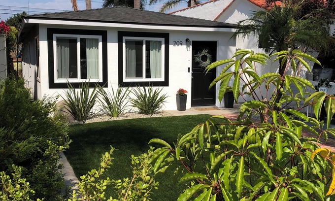 Huntington Beach Casa | Huntington Beach Cottage