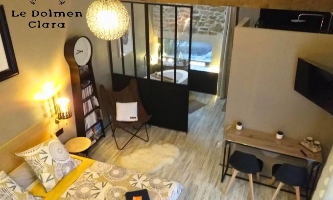 Plounevez-Lochrist Cabaña | 5-star Loft du Dolmen Clara, between sea and countryside