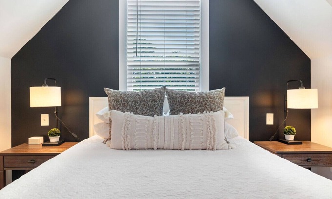 Franklin Apartamento | Guests Rave: Clean, Private, Walkable to Franklin