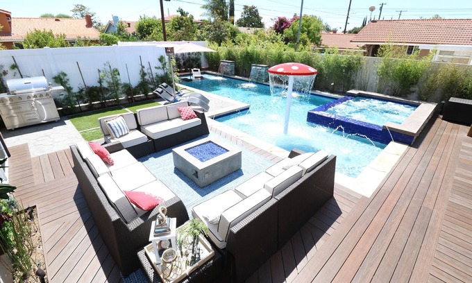 Southwest Anaheim Casa | ** 5 ESTRELLAS DE LUJO ULTRA 6 hab Disney Resort HOME W / PISCINA, JACUZZI Y PARQUE DEL AGUA