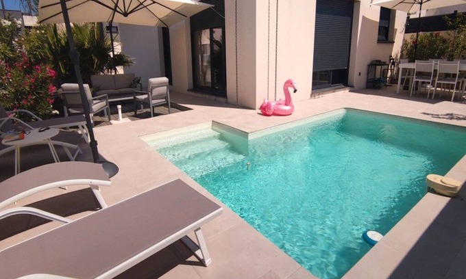 Villeneuve-de-la-Raho Villa | 5-star villa with pool
