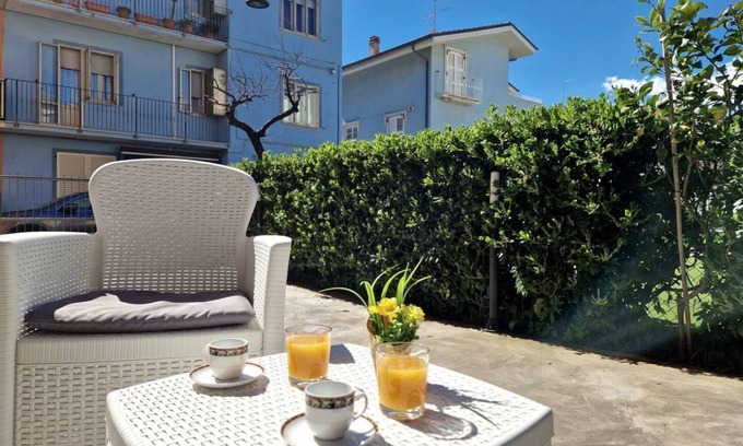 Porto Sant'Elpidio Apartamento | [50 mt FROM THE SEA] Wi-fi Court and Air Conditioner