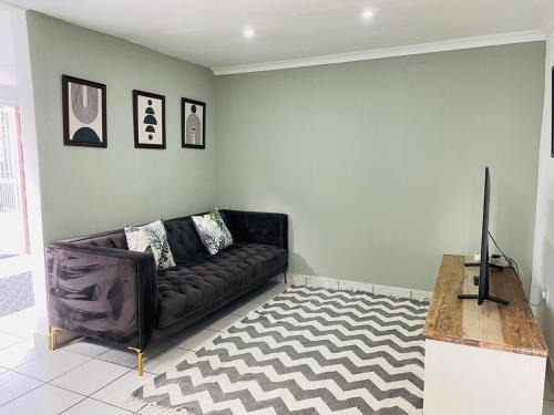 Parkwood Apartamento | 500m from Rosebank Mall - Cottage on Bath