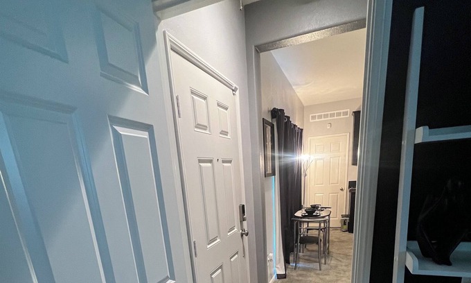Victorville Apartamento | 50s Themed Rockabilly Guest suite retreat