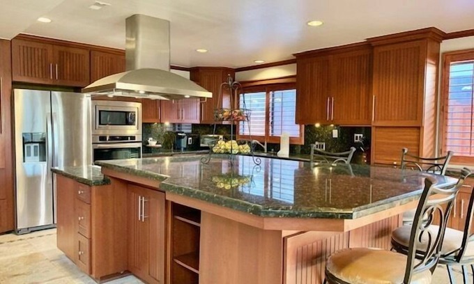 Oxnard Shores Casa | 5128M Mandalay Shores Pet Friendly Side Street