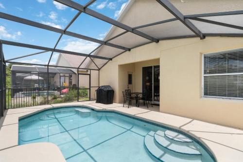 Sunset Ridge Casa | 53 Pool Home Located In Sunset Ridge Community!