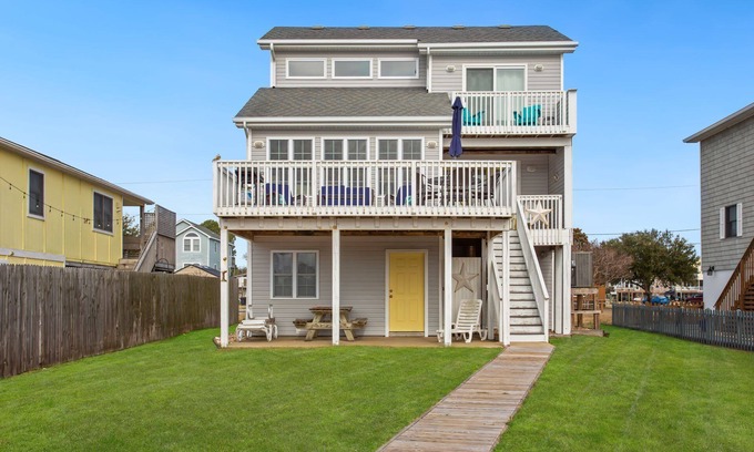 Colington Harbour Casa | 5530 The Bright Side * Canal front