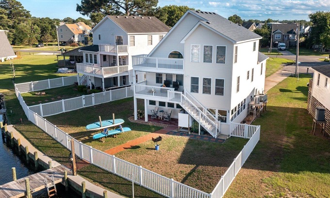 Colington Harbour Casa | 5536 Compass Cay * Canalfront