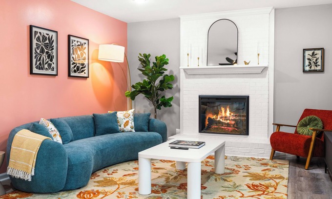 North Raleigh Casa | 5BD Raleigh Delight - BBQ, Billiards & Backyard