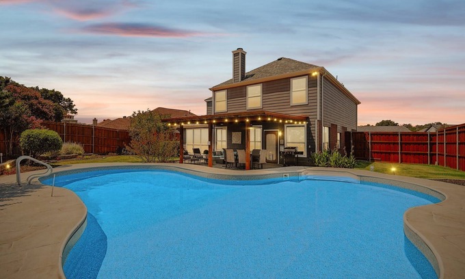 Lake Dallas Casa | 5BD Vacation Retreat - Pool, Patio, Cinema