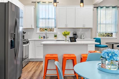 Mount Washington Casa | 5BDRM Escape in Mt. Washington