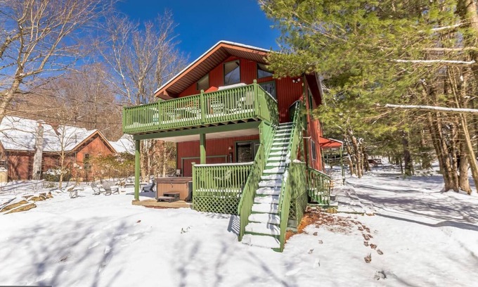 Lake Harmony Estates Chalet De Esquí | 5Bedroom Lake Harmony Charmer Sleeps14~Beach~Hottub~Bar~Arcade