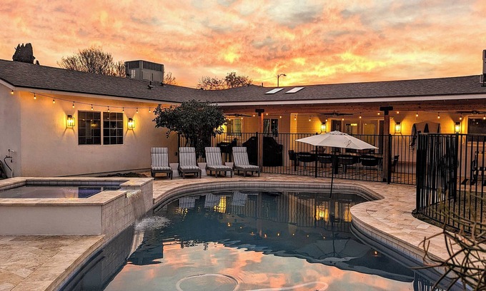 Camelback East Casa | 5BR 4.5BA Foodie Paradise: 3 Ensuites, Spa, Fenced Pool, Playset & Large Patio!