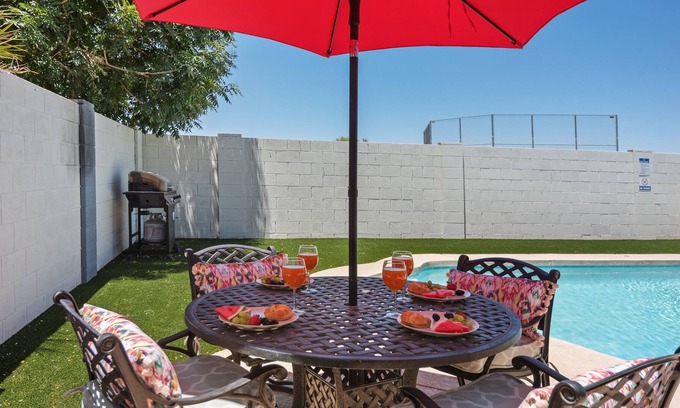 Power Ranch Casa | 5BR Family Home, Pool Arcade 500mbps & 5 KING BEDS