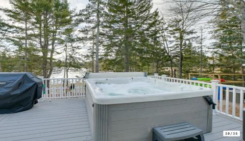 Gouldsboro Casa | 5BR Waterfront Hot Tub Kids Playscape Pets Family Compound!