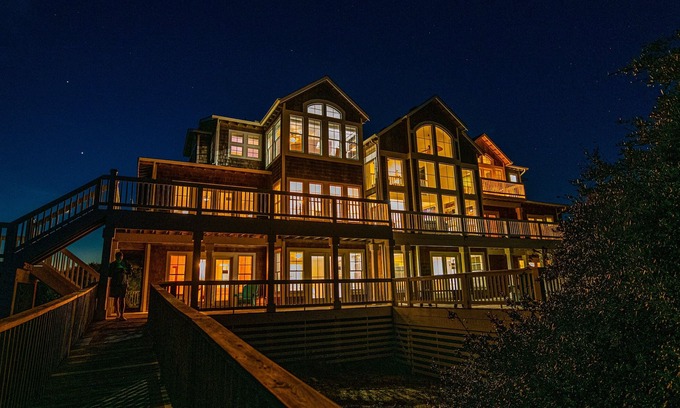 Corolla Casa | $5k off: 14BR Oceanfront | Sleeps 32 -3 Acres | Weddings & Retreats
