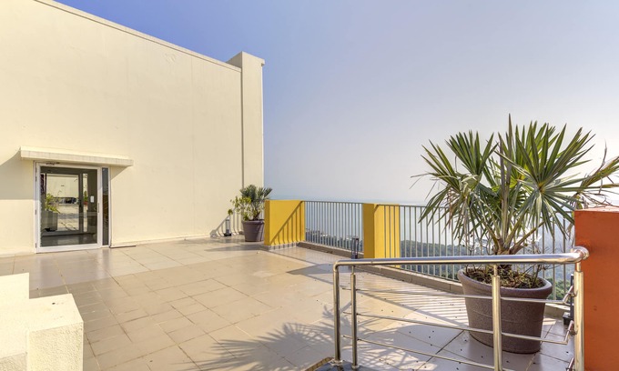 Chicalim Apartamento | 5km GOI Arport| Two 50" TV| Resort Style amenities