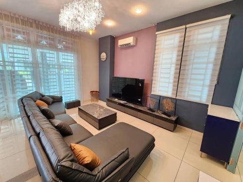 Central Seberang Perai Casa | 5min to juru & bukit minyak industrial semi D