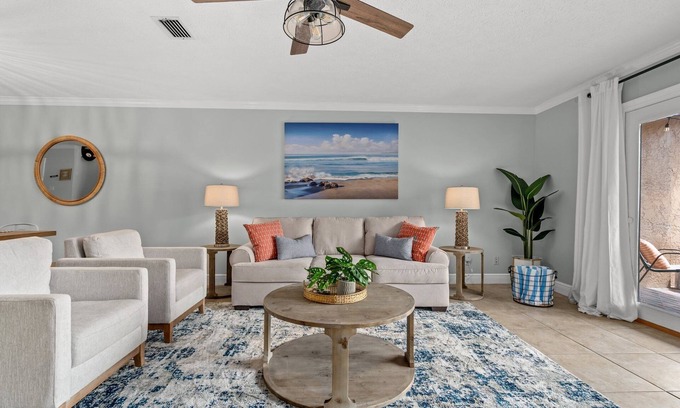 Panama City Beach Casa | 5min walk to beach, 11 pools, pickleball, tennis, golf