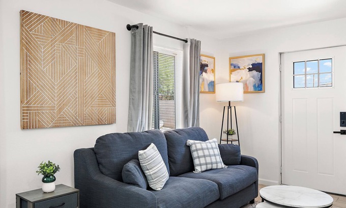 Alhambra Casa | 6.5 miles from Downtown Phoenix