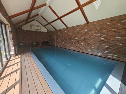 Blaencwm Casa | 6 Bed in Blaencwm oc-t32688