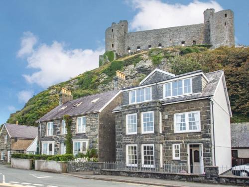 Harlech Casa | 6 Bed in Harlech 89630