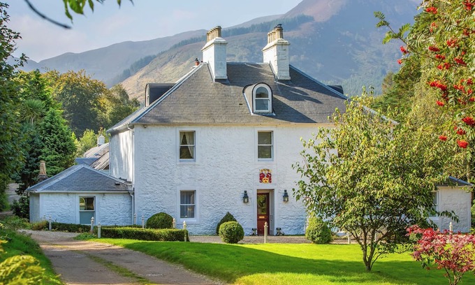 Brodick Cabaña | 6 bedroom accommodation in Brodick