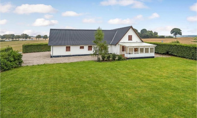 Kvaerndrup Casa | 6 Bedroom Gorgeous Home In Kværndrup