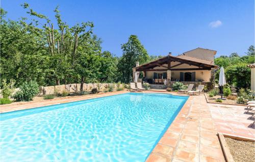 Carces Casa | 6 Bedroom Pet Friendly Home In Carcès