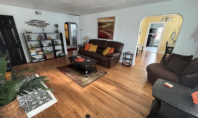 Northeast Virginia Beach Cabaña | 6 Block to oceanfront and in the center of the vibe district!