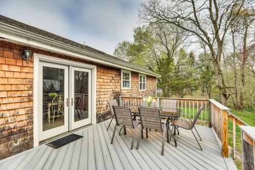 Adamsville Casa | 6 Mi to Beach Family Home in Little Compton!