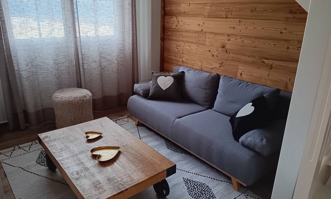 Les Angles Chalet De Esquí | 6-person chalet 200 meters from the ski slopes, garage and terrace with view of Lake Matemale