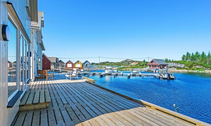 Averoy Municipality Casa | 6 person holiday home in Averøy