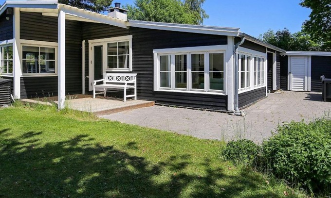 Smidstrup Strand Casa | 6 person holiday home in Gilleleje