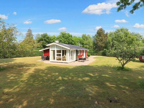 Egense Casa | 6 person holiday home in Storvorde