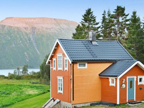 Kvfjord Casa | 6 person holiday home in Gullesfjord