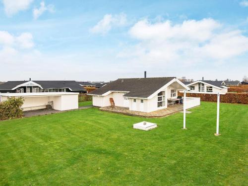 Flovt Strand Casa | 6 person holiday home in Haderslev-By Traum