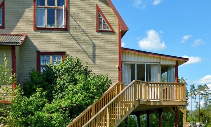 Ramsjo Casa | 6 person holiday home in HENNAN