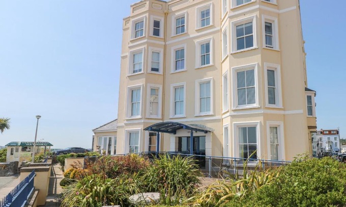 Tenby Apartamento | 6 South Beach Court