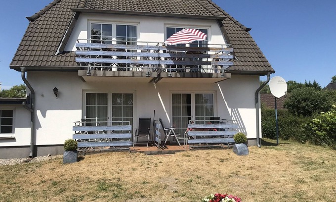 Wieck auf dem Darss Apartamento | 60 m² Ferienwohnung im Ober- und Dachgeschoss mit Bodden- und Hafenblick - Lotte