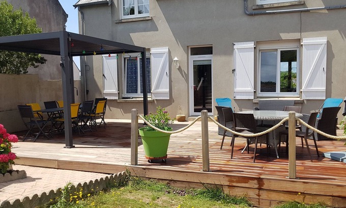 Crozon Casa | 600m from Morgat beach 5 bedrooms, sleeps 10, 60m² south-facing terrace!
