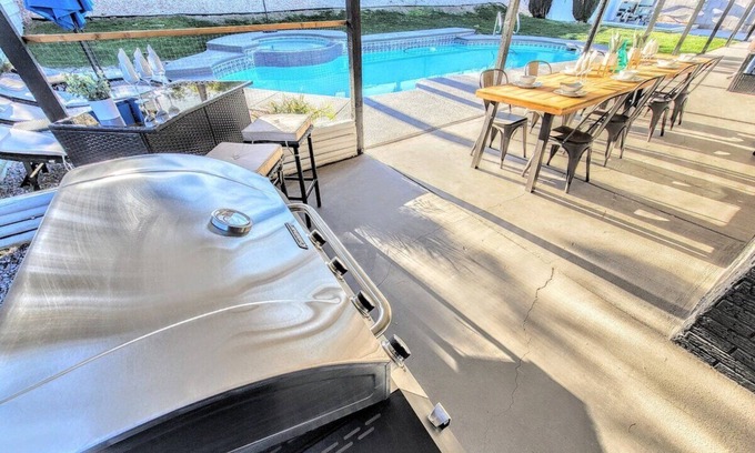 Canyon Gate Casa | #62Vegas Spot w/Pool & Spa! Mins to LV Strip/Dtn