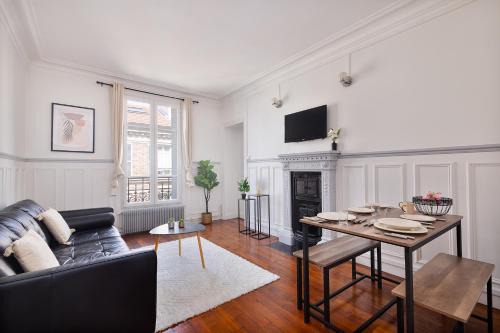 Clichy Apartamento | 63 m2 Apartment Parisian charm ideal for work and relaxation