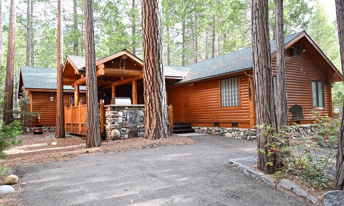 North Wawona Cabina | Grizzly Giant - ¡Aire acondicionado central y calefacción!