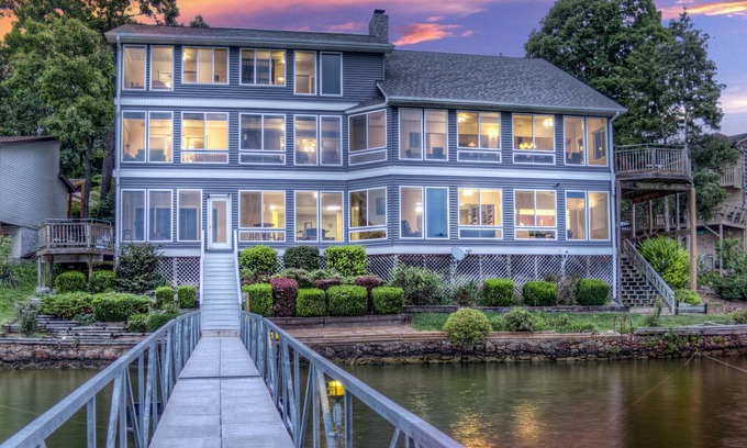 Roach Casa | Family Fun Lakefront Vacation Home # 4 of 12 homes, 7bd, 4 Bath, 6600sf Sleeps 33